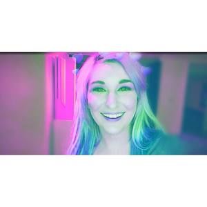 Meet your Posher, Emellee